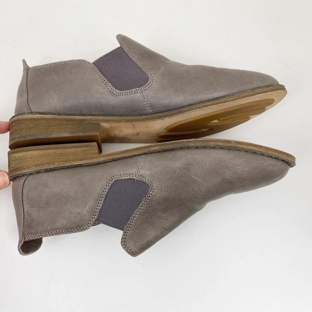 Gentle Souls Essex Leather Slip On Loafer Shoes Shootie Womens 8.5M‎ Taupe